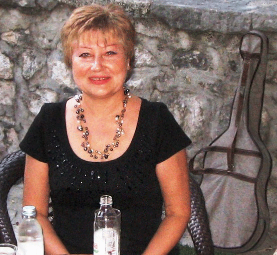 Елена Станисављевић